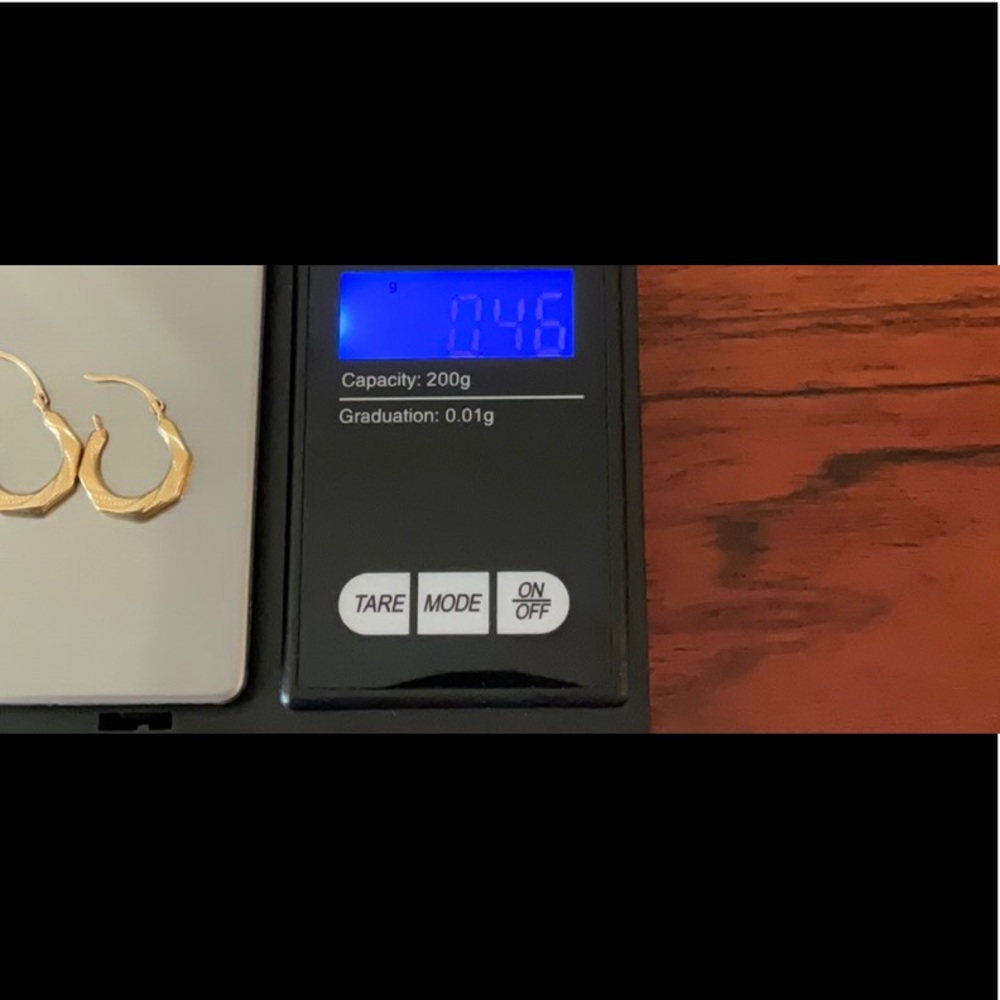 14K Petite Gold Hoop Earrings NWOT - Picture 5 of 5